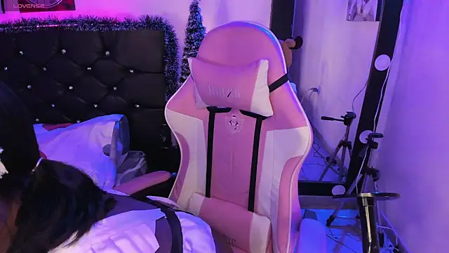 kary bunny3 online show from January 10, 6:09 am