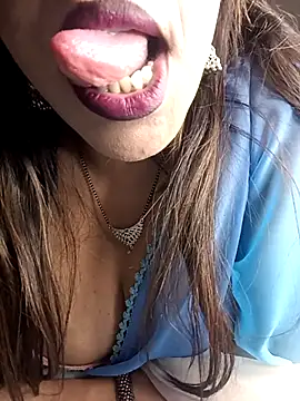 Snapshot of Jessicca_Cum chatting on February 27, 8:20 pm Jessicca Cum online show from February 27, 8:20 pm