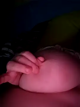 Snapshot of poussychats chatting on January 28, 11:39 pm poussychats online show from January 28, 11:39 pm