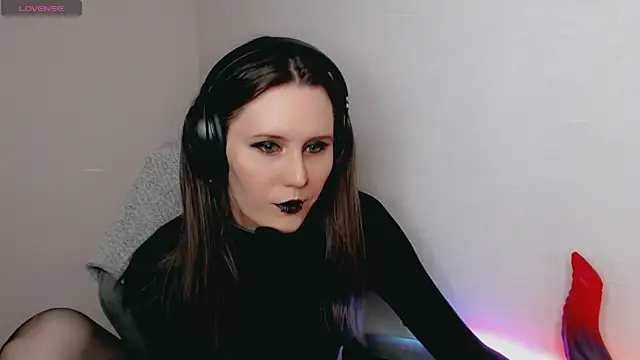 Snapshot of tracy_cooper chatting on December 22, 11:31 pm tracy cooper online show from December 22, 11:31 pm