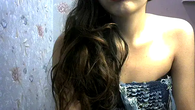 Snapshot of binisa_45 chatting on December 19, 8:56 am binisa 45 online show from December 19, 8:56 am