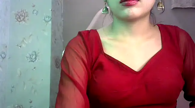 Snapshot of binisa_45 chatting on December 26, 8:32 pm binisa 45 online show from December 26, 8:32 pm