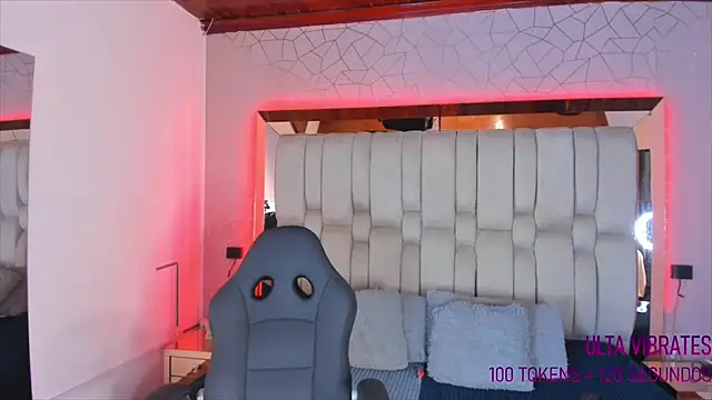 AngelineHeet online show from December 18, 3:58 am