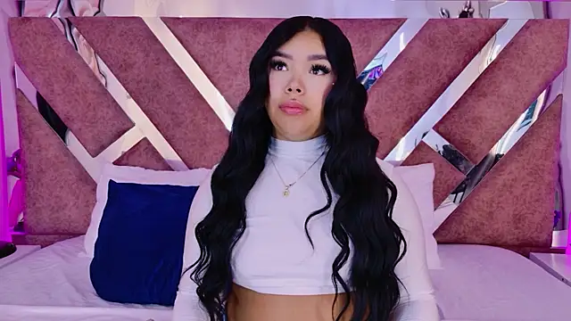 Snapshot of MarianaGarciaa__ chatting on April 20, 7:04 pm MarianaGarciaa online show from April 20, 7:04 pm