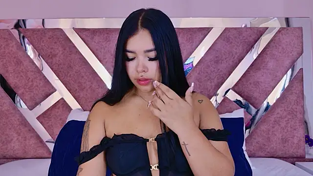 Snapshot of MarianaGarciaa__ chatting on April 22, 6:42 pm MarianaGarciaa online show from April 22, 6:42 pm