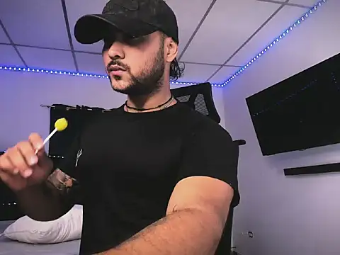 Sebas-hott online show from February 28, 11:50 pm