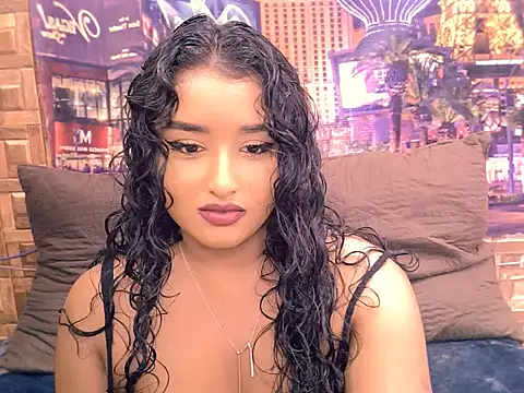 Snapshot of IndianAngel4u chatting on July 13, 6:11 pm IndianAngel4u online show from July 13, 6:11 pm