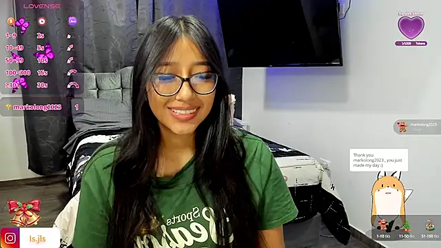 Snapshot of isa_bellaa0 chatting on December 21, 10:39 am isa bellaa0 online show from December 21, 10:39 am