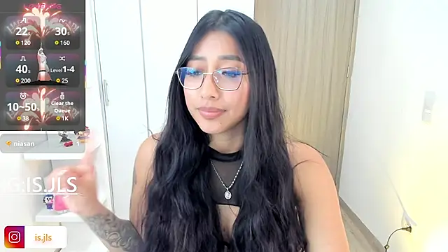 Snapshot of isa_bellaa0 chatting on October 8, 3:15 am isa bellaa0 online show from October 8, 3:15 am