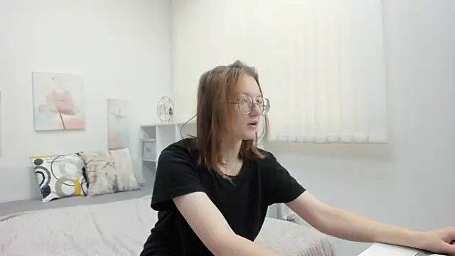 Fiery mary online show from May 27, 5:04 am