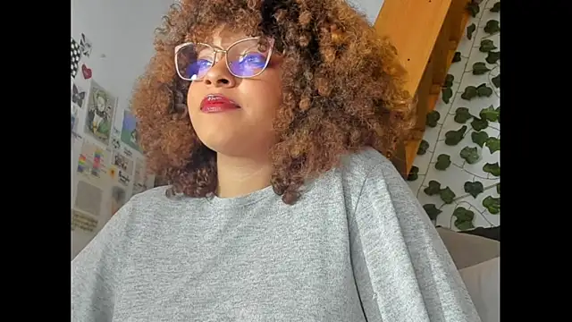 Snapshot of Ada_gales_ chatting on February 27, 11:37 pm Ada gales  online show from February 27, 11:37 pm