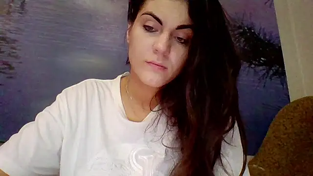 Snapshot of AliceTailor chatting on June 3, 5:51 pm AliceTailor online show from June 3, 5:51 pm
