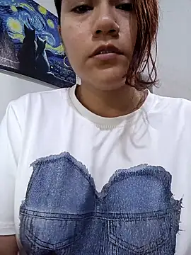 Snapshot of ZUCAAT chatting on February 18, 4:08 am ZUCAAT online show from February 18, 4:08 am