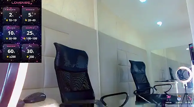 KayleighDreams  online show from February 21, 3:01 am