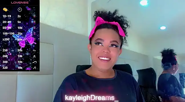 KayleighDreams  online show from February 22, 2:28 am