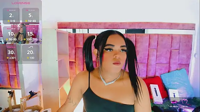 KayleighDreams  online show from May 7, 8:20 am