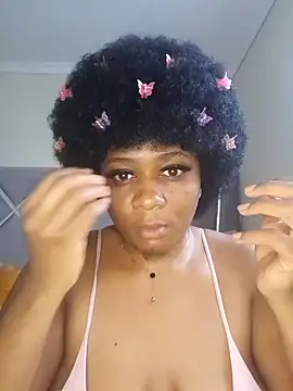 Snapshot of CocoBootyyy chatting on February 27, 1:07 pm CocoBootyyy online show from February 27, 1:07 pm