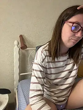 Snapshot of BeatriceTender chatting on May 4, 6:04 pm BeatriceTender online show from May 4, 6:04 pm
