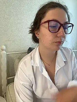 Snapshot of BeatriceTender chatting on June 25, 9:25 am BeatriceTender online show from June 25, 9:25 am