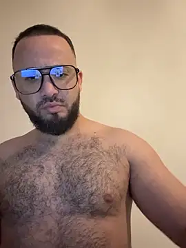 Snapshot of HairyArab90 chatting on February 10, 7:51 pm HairyArab90 online show from February 10, 7:51 pm