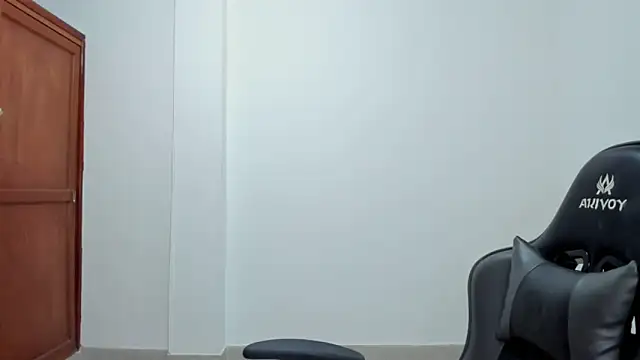 avellanatammy online show from November 12, 9:58 pm