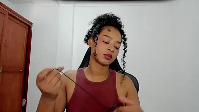 avellanatammy online show from January 17, 9:29 pm