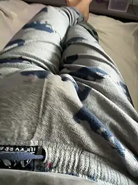 justinj27 online show from March 8, 3:13 pm