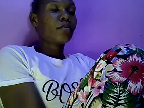 Snapshot of Cute_tamara chatting on January 15, 6:40 pm Cute tamara online show from January 15, 6:40 pm