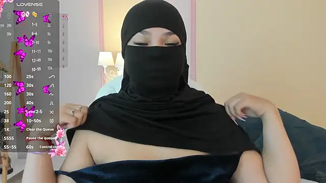 Snapshot of nashi_ra chatting on May 11, 12:00 pm nashi ra online show from May 11, 12:00 pm