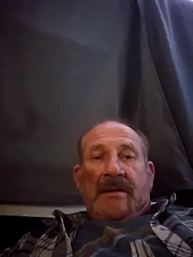 Snapshot of den-rock4u chatting on March 13, 3:33 am den-rock4u online show from March 13, 3:33 am