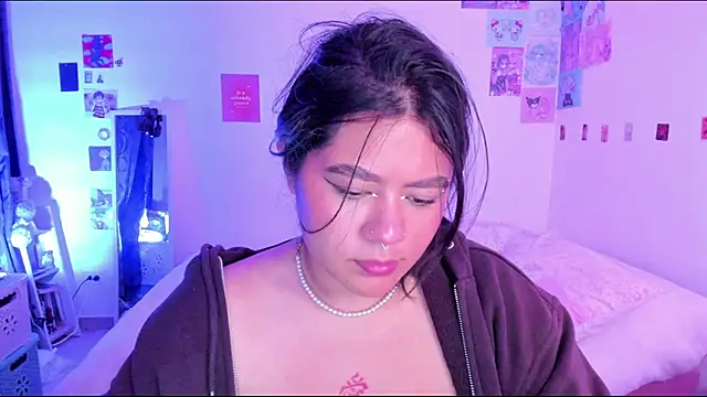 Snapshot of StephaniFox chatting on January 19, 4:01 am StephaniFox online show from January 19, 4:01 am