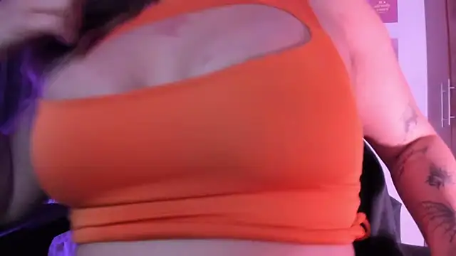 StephaniFox online show from April 6, 1:47 am