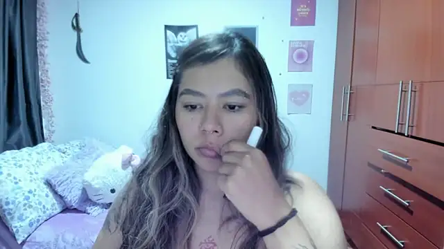 StephaniFox online show from April 7, 11:26 pm