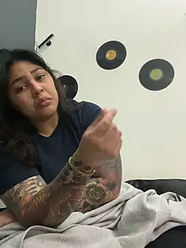 miacanela xo online show from March 12, 3:45 am