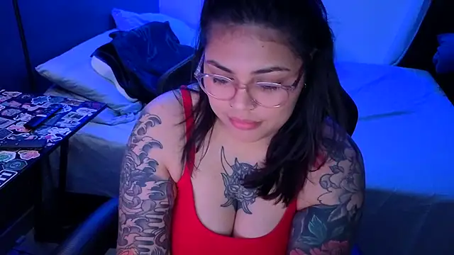 miacanela xo online show from July 19, 1:20 am
