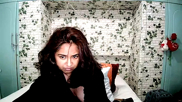 Snapshot of Cute_Indian00 chatting on January 12, 10:54 pm Cute Indian00 online show from January 12, 10:54 pm