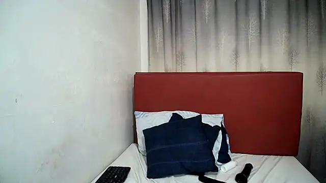 Snapshot of Cute_Indian00 chatting on January 13, 1:17 pm Cute Indian00 online show from January 13, 1:17 pm