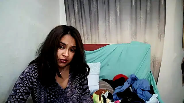 Snapshot of Cute_Indian00 chatting on February 3, 4:04 am Cute Indian00 online show from February 3, 4:04 am