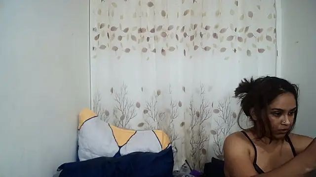 Snapshot of Cute_Indian00 chatting on February 18, 5:31 pm Cute Indian00 online show from February 18, 5:31 pm