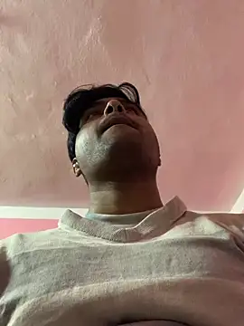 Snapshot of SweetFatBoy chatting on March 13, 12:46 pm SweetFatBoy online show from March 13, 12:46 pm