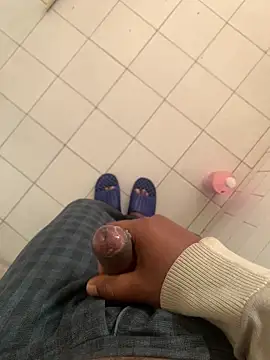 Snapshot of SweetFatBoy chatting on March 17, 2:30 am SweetFatBoy online show from March 17, 2:30 am