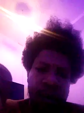 Snapshot of Blackpenis28 chatting on February 24, 11:25 pm Blackpenis28 online show from February 24, 11:25 pm