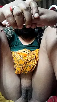 Snapshot of HotSexyBoudi chatting on February 2, 8:57 am HotSexyBoudi online show from February 2, 8:57 am