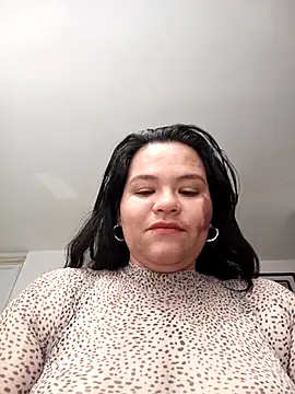 Snapshot of Julieta-tits chatting on April 14, 2:34 pm Julieta-tits online show from April 14, 2:34 pm