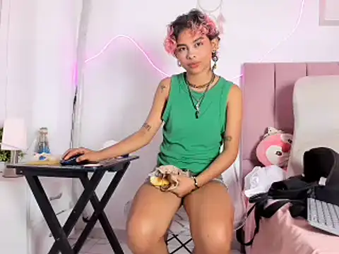 lilith horny online show from June 17, 2:58 am