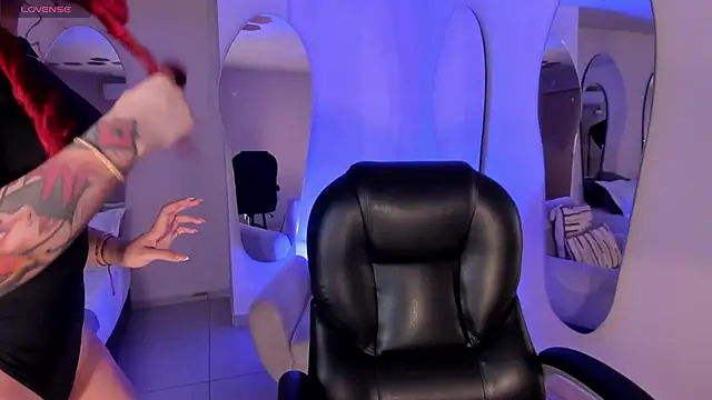 ViolettCastel online show from October 24, 7:10 pm