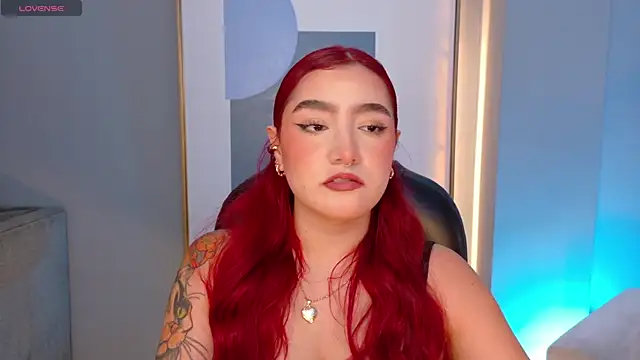 ViolettCastel online show from November 17, 7:41 pm