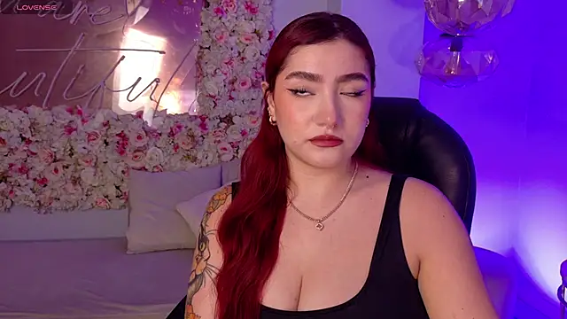 ViolettCastel online show from March 1, 5:04 pm