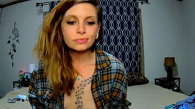 Snapshot of ZeelaXoXo chatting on January 10, 10:06 am ZeelaXoXo online show from January 10, 10:06 am