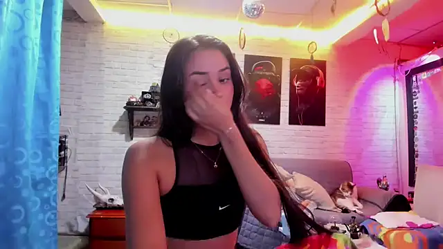 Kimmymadison- online show from February 1, 2:26 am